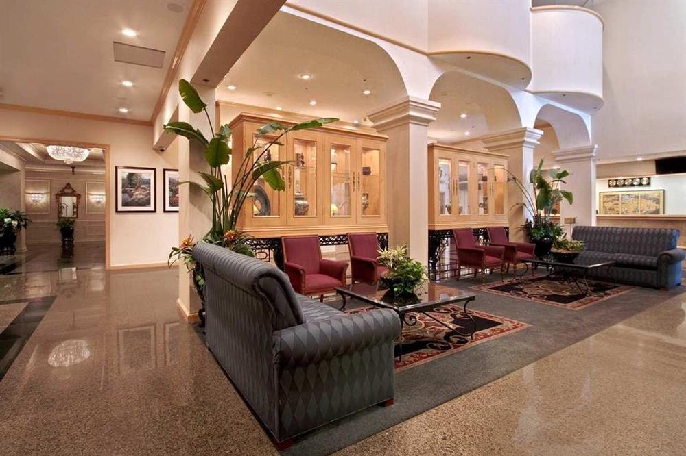 Hotel Belvoir Springfield Interior photo