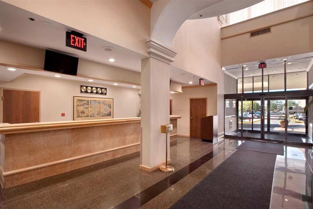 Hotel Belvoir Springfield Interior photo